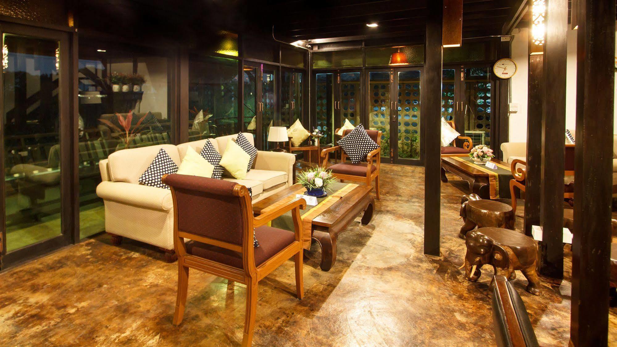 Wiang Chang Klan Chiang Mai Exterior foto